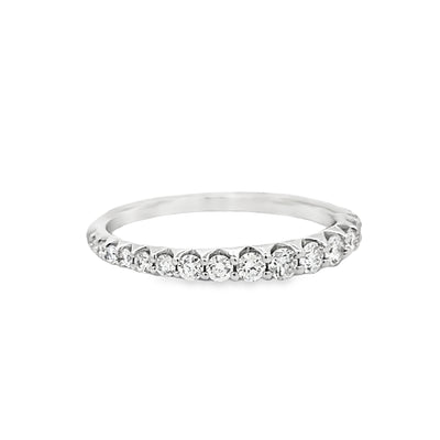 14k White Gold Graduated Round Diamond Shared Prong Anniversary Band (0.48ctw.)