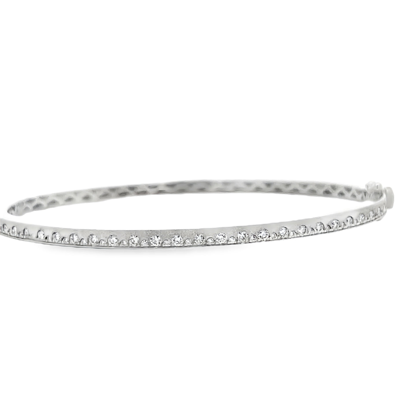 14k White Gold Round Diamond Flush Set Hinged Bangle Bracelet (0.54ctw.)