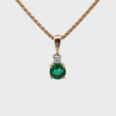 14k Yellow Gold Round Emerald and Diamond Prong Set Pendant (0.46ct.)