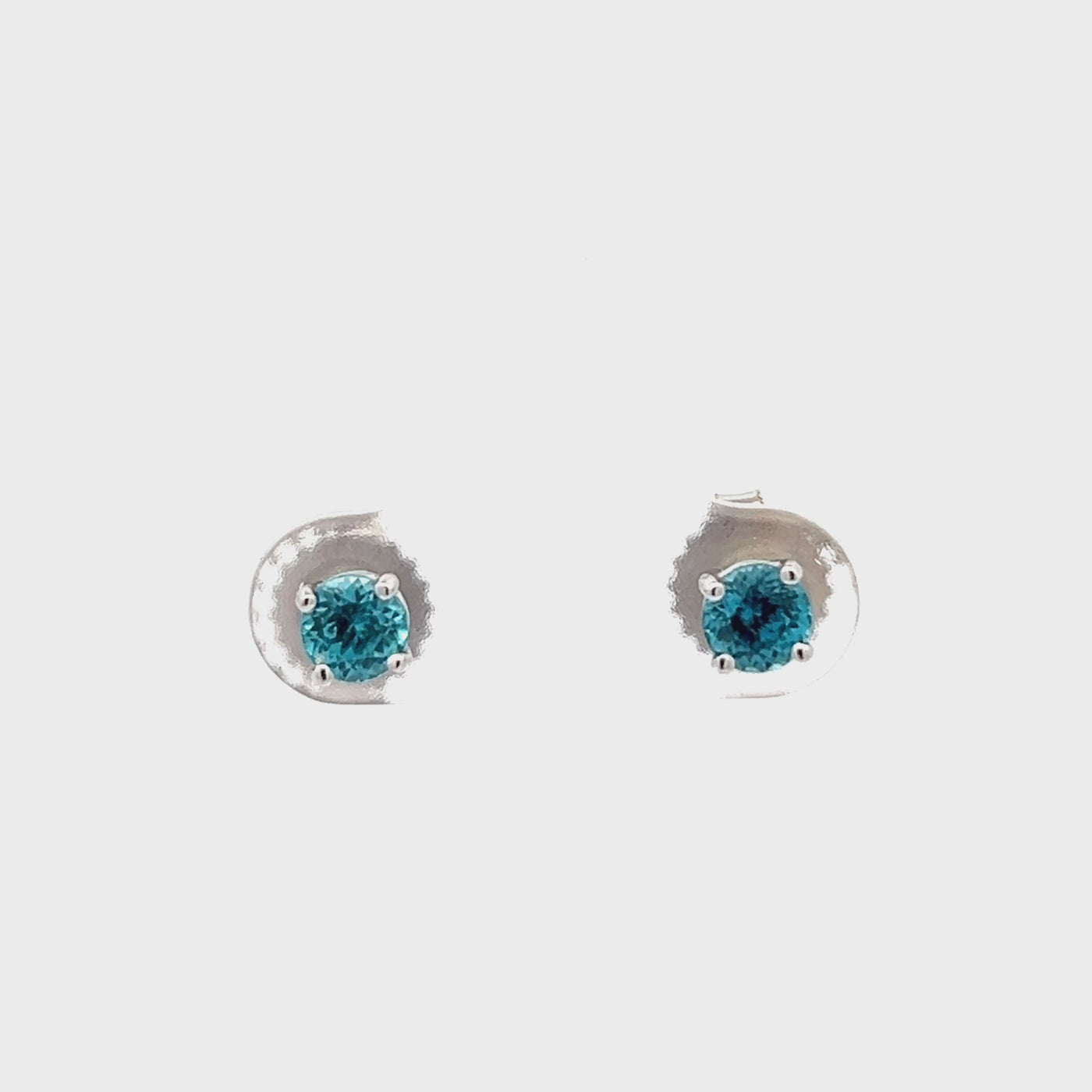 14k White Gold Round Blue Zircon Prong Set Stud Earrings (1.13ctw.)