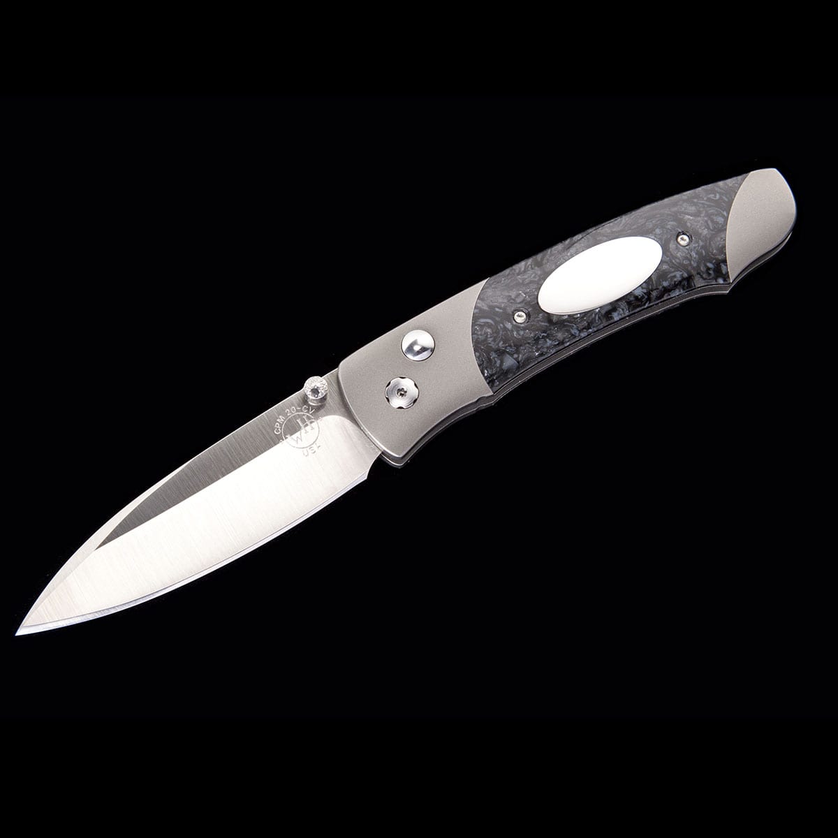 A200-1E Knife by William Henry Studio